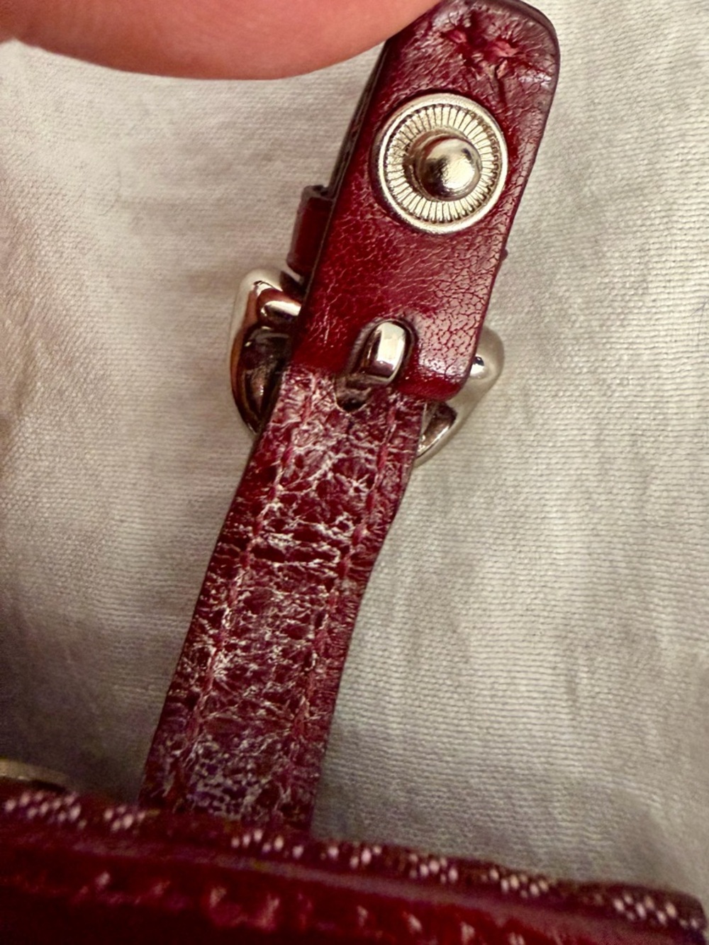👑✅PRICE FIRM✅ COACH burgundy check book cover and mini picture frame key fob set - Picture 9 of 17